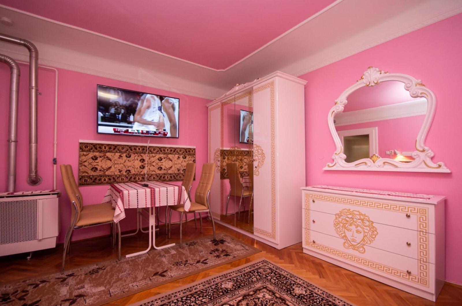Amália Apartman Gyula Esterno foto